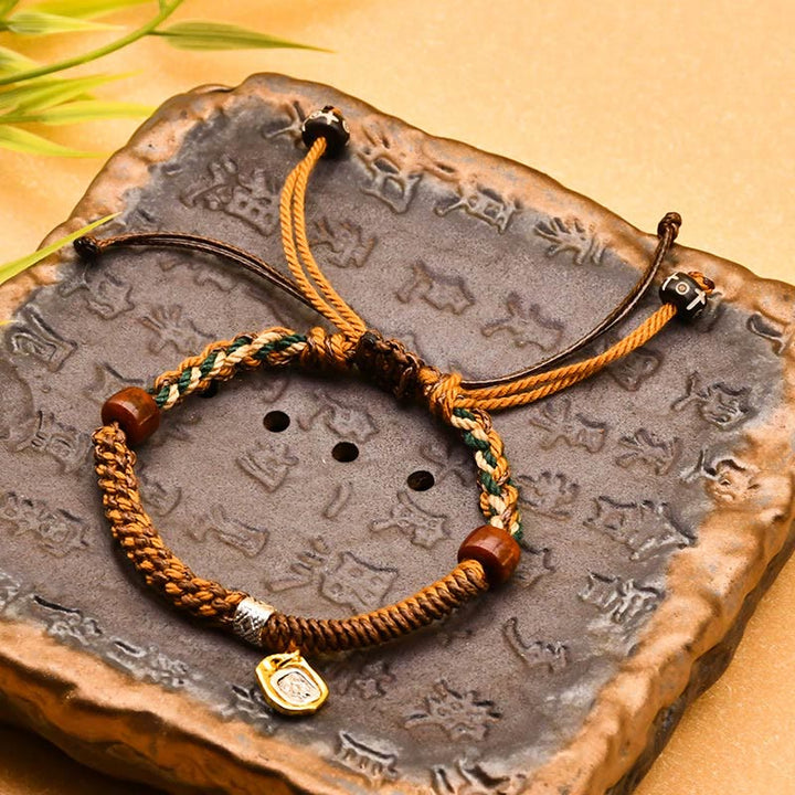 Bracelet tressé en bois fait main avec Buddha Stones , déesse tibétaine de la richesse, Zakiram