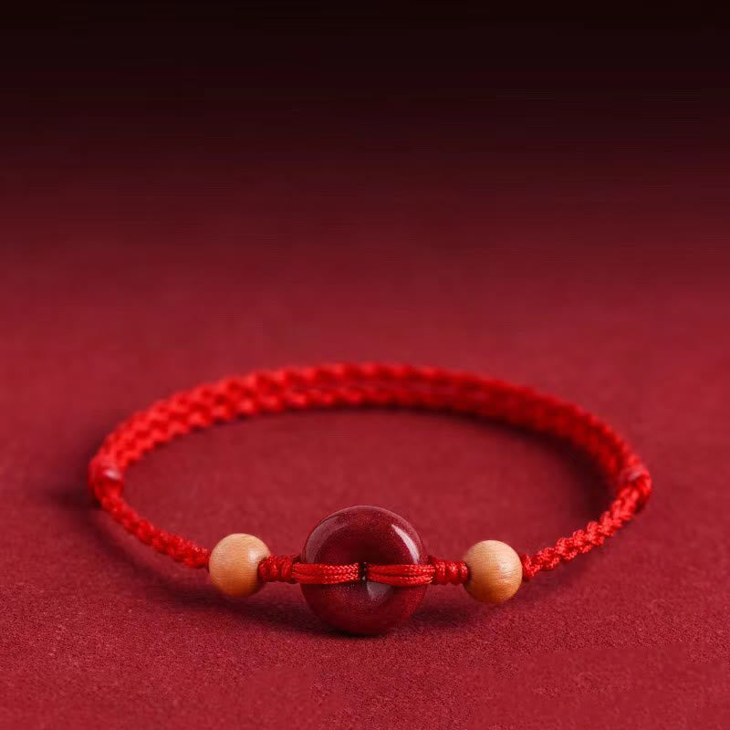 Bracelet de cheville en corde de richesse en cinabre avec boucle de paix en bois de pêcher et Buddha Stones