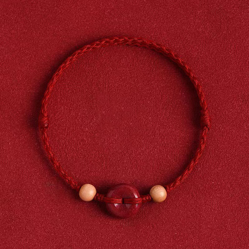 Bracelet de cheville en corde de richesse en cinabre avec boucle de paix en bois de pêcher et Buddha Stones