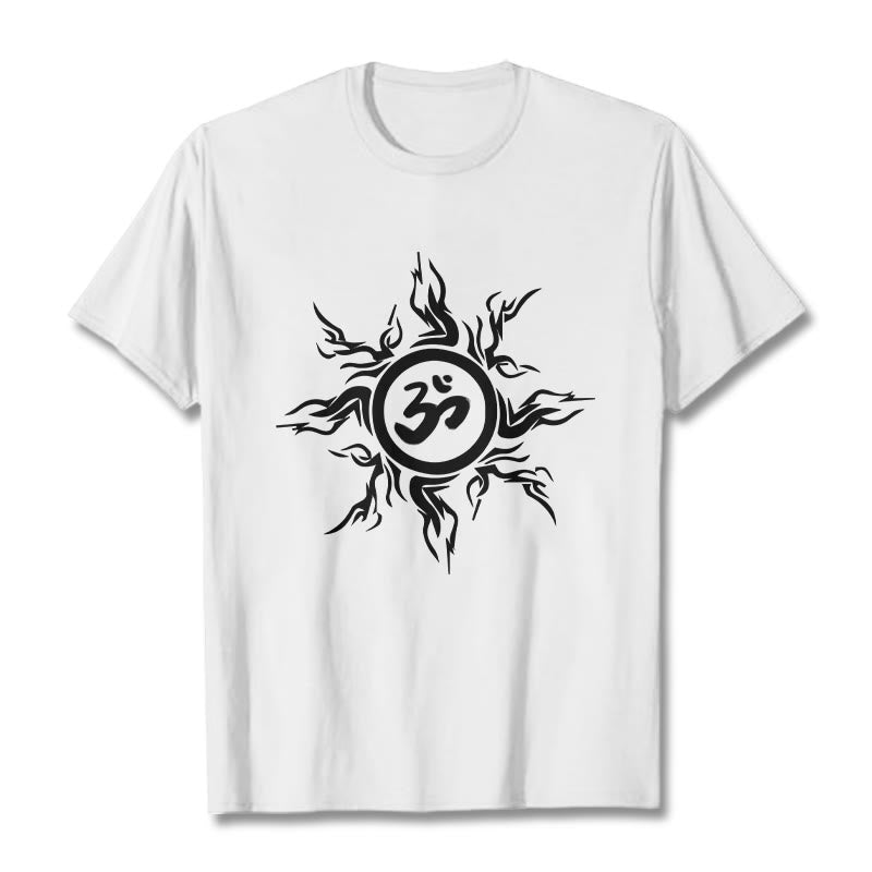 T-shirt en coton avec motif de Buddha Stones et de soleil entourant un symbole Om - Blanc - 2XL - image 1