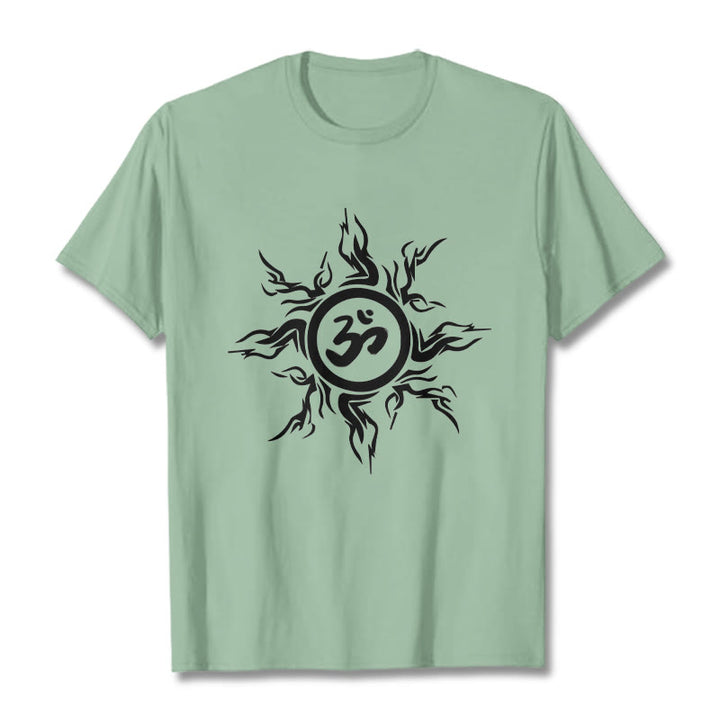 T-shirt en coton avec motif de Buddha Stones et de soleil entourant un symbole Om - Vert pâle - 2XL - image 14
