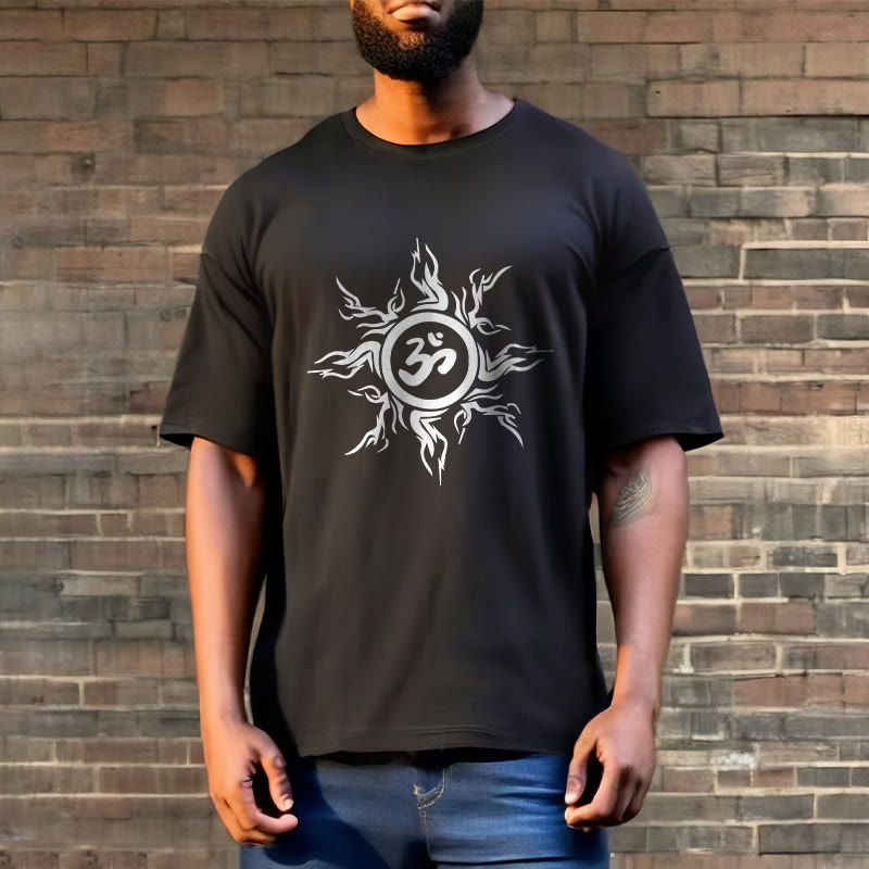 T-shirt en coton avec motif de Buddha Stones et de soleil entourant un symbole Om - image 7
