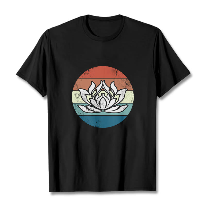 T-shirt en coton à rayures colorées avec Buddha Stones et lotus en fleurs - Noir - 2XL - image 0