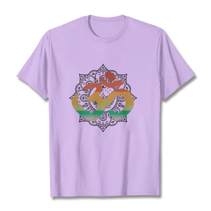 T-shirt en coton avec motif de mandala sanskrit et Buddha Stones dégradées de couleurs - Prune - 2XL - image 17