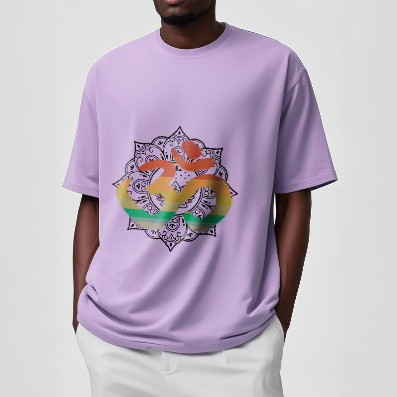 T-shirt en coton avec motif de mandala sanskrit et Buddha Stones dégradées de couleurs - image 18