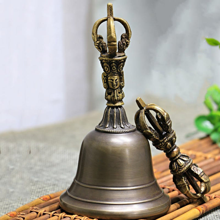 Ensemble de 2 Buddha Stones de méditation tibétaines faites à la main et de décorations en cuivre Vajra Dorje