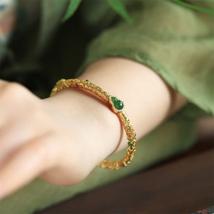 Bracelet porte-bonheur en Buddha Stones , jade cyan, cuivre plaqué or, nuages de bon augure, gourde