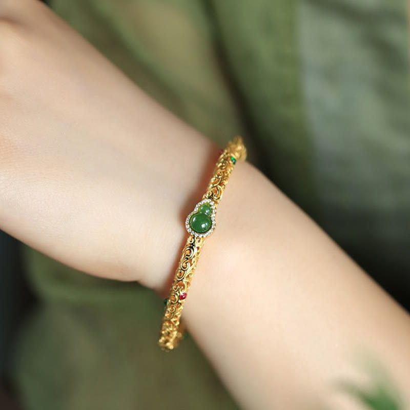 Bracelet porte-bonheur en Buddha Stones , jade cyan, cuivre plaqué or, nuages de bon augure, gourde