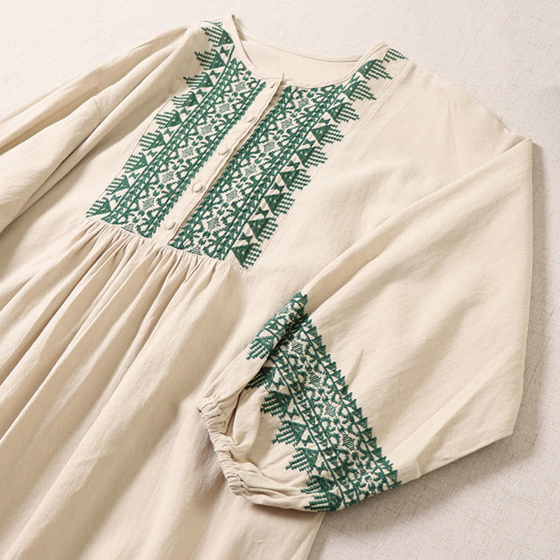 Robe mi-longue décontractée en coton et lin avec broderie géométrique artistique et boutons sur le devant, manches longues lanternes - image 10