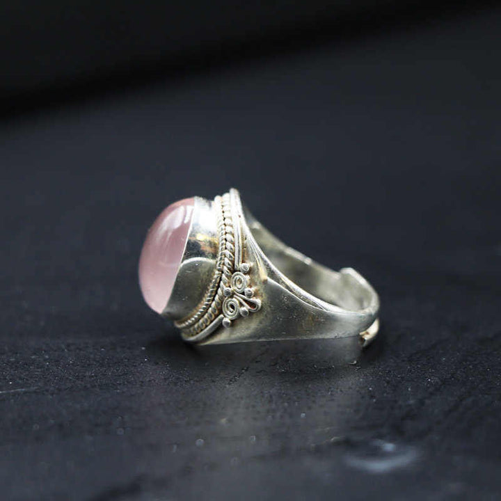 Bague ajustable en argent sterling 925 et quartz rose naturel fait main. Buddha Stones.
