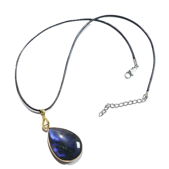 Collier pendentif de guérison en labradorite à motif de goutte d'eau et Buddha Stones