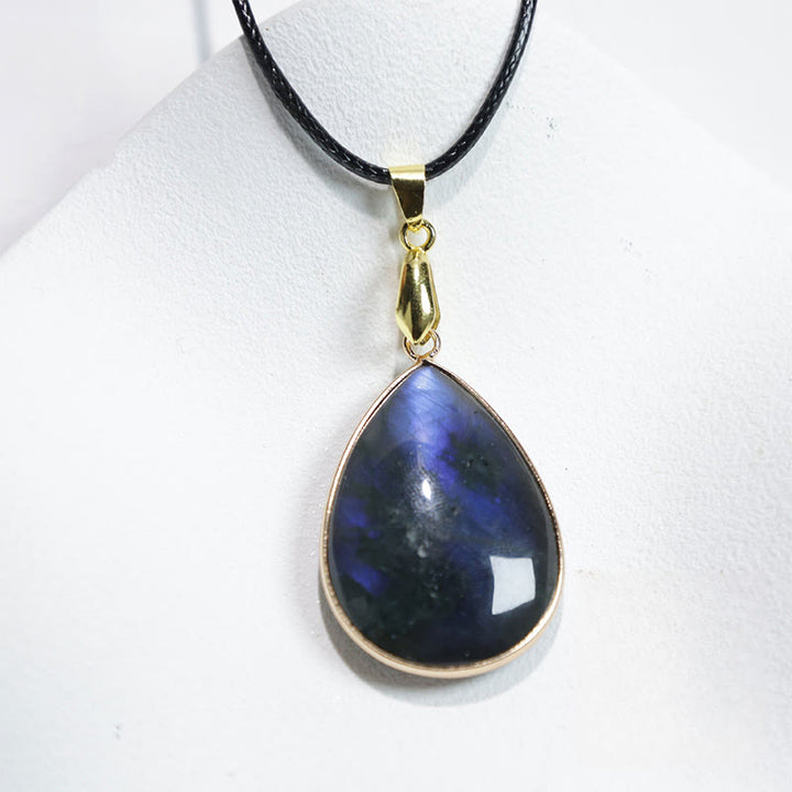 Collier pendentif de guérison en labradorite à motif de goutte d'eau et Buddha Stones