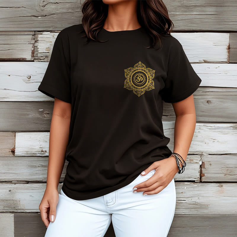 T-shirt à motif Mandala doré OM et Buddha Stones - image 7