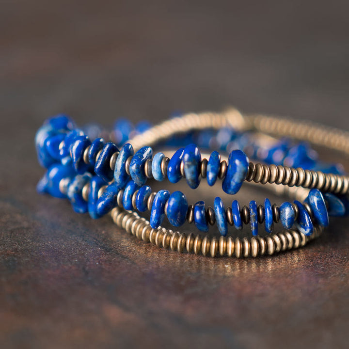 Bracelet d'équilibre triple tour en lazurite de forme irrégulière Buddha Stones