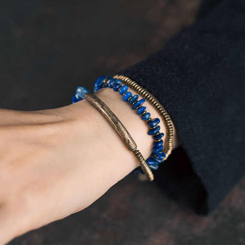 Bracelet d'équilibre en lazurite et lapis-lazuli de forme irrégulière, orné de Buddha Stones et d'un triple tour. - image 10