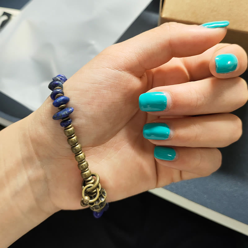 Bracelet en lazurite et lapis-lazuli de forme irrégulière, orné de Buddha Stones, symbole de bon augure. - image 11
