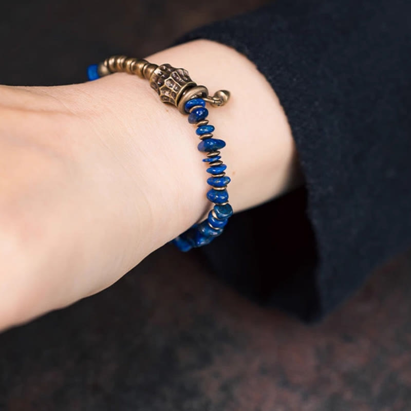 Bracelet en lazurite et lapis-lazuli de forme irrégulière, orné de Buddha Stones, symbole de bon augure. - image 9