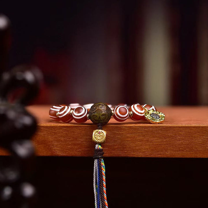 Bracelet de confiance en agate rouge tibétain Zakiram Buddha Stones