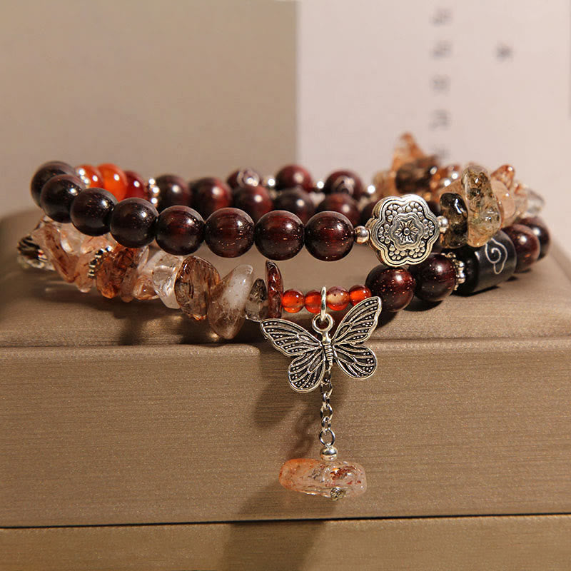 Bracelet à breloques papillon en bois de santal rouge et quartz rutile naturel à petites feuilles