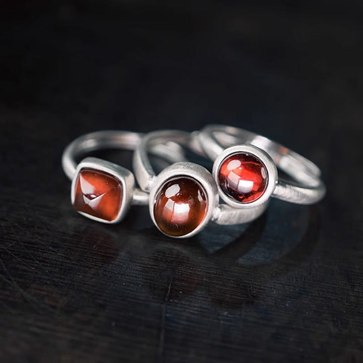 Bague réglable en argent sterling 925 avec grenat naturel et Buddha Stones