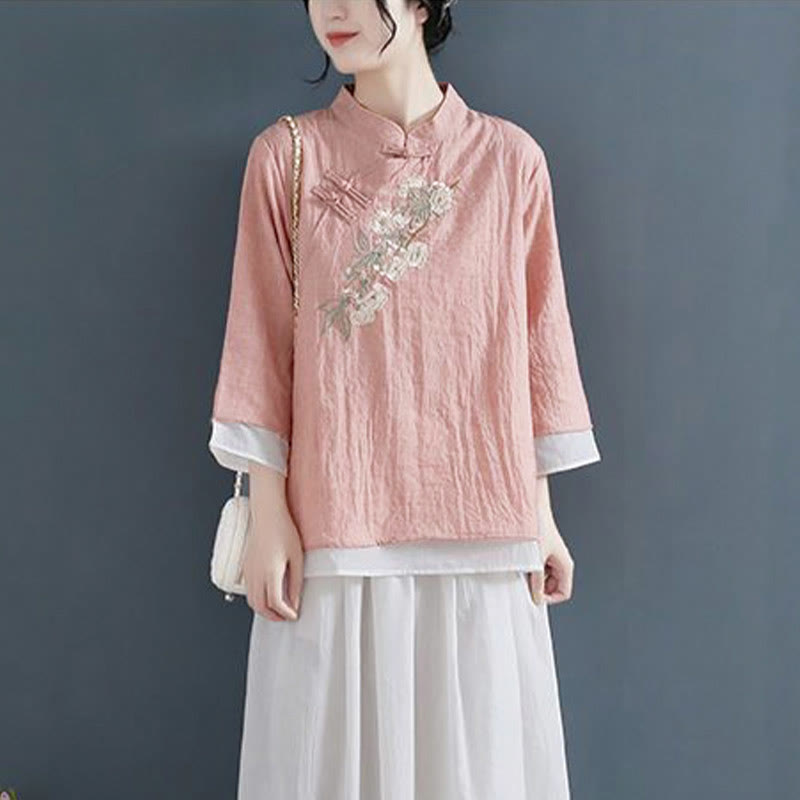 Chemise femme en coton et lin, manches trois-quarts, broderie de fleurs et Buddha Stones, col mandarin, boutons grenouille - image 1