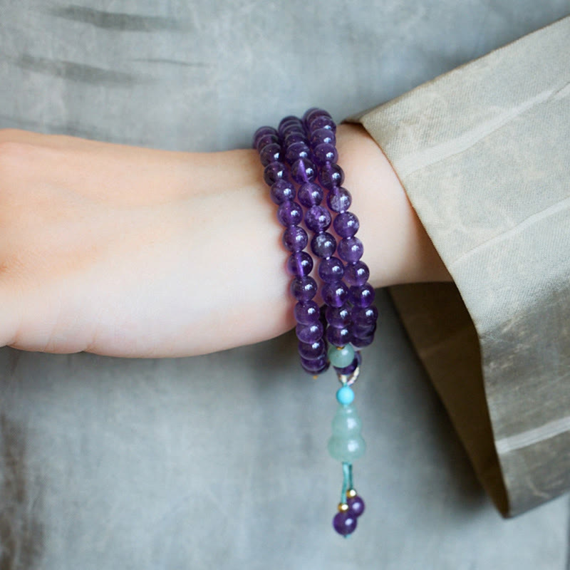Bracelet multicouche en Buddha Stones, perles d'améthyste naturelle, pièce de monnaie suspendue, calcédoine, lotus, équilibre