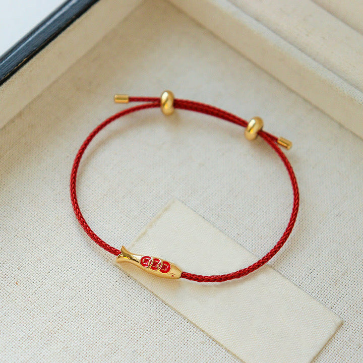 Bracelet de richesse en laiton avec Buddha Stones et poisson koï, fil rouge