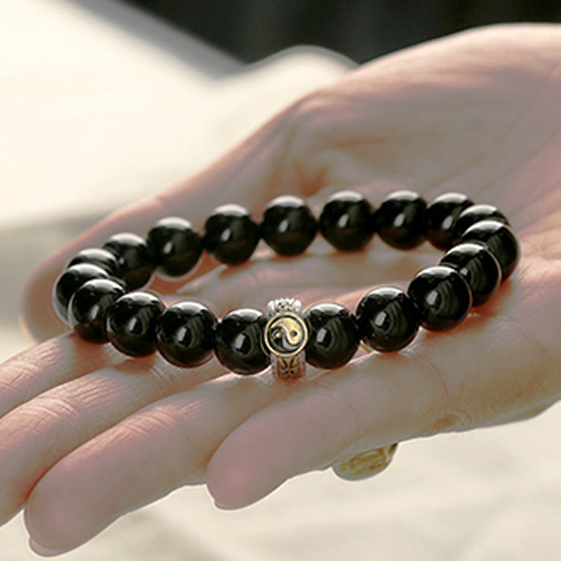 Bracelet d'accomplissement du mantra Yin Yang à neuf caractères en obsidienne noire et Buddha Stones