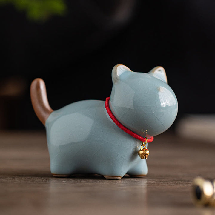 Figurine en céramique représentant un mini chat porte-bonheur debout, en forme de clochette rouge, en forme de pierre de Buddha Stones - image 15