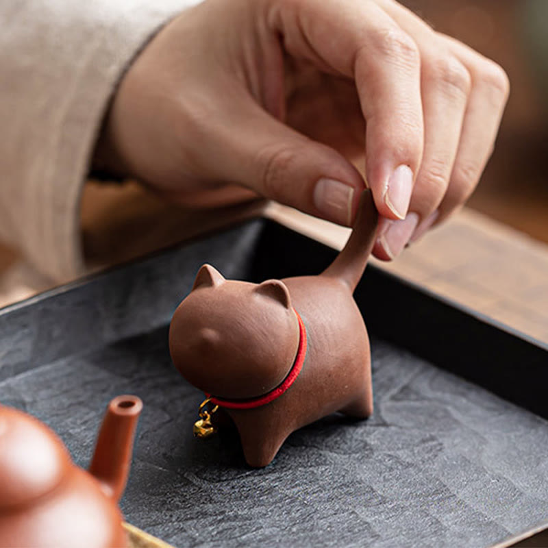 Mini figurine en argile violette représentant un chat en forme de cloche en corde rouge, décoration de bureau - image 4