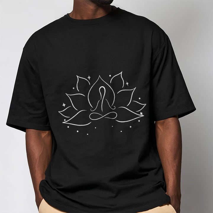 T-shirt avec motif de pose de yoga méditative, Buddha Stones et fleur de lotus - image 4