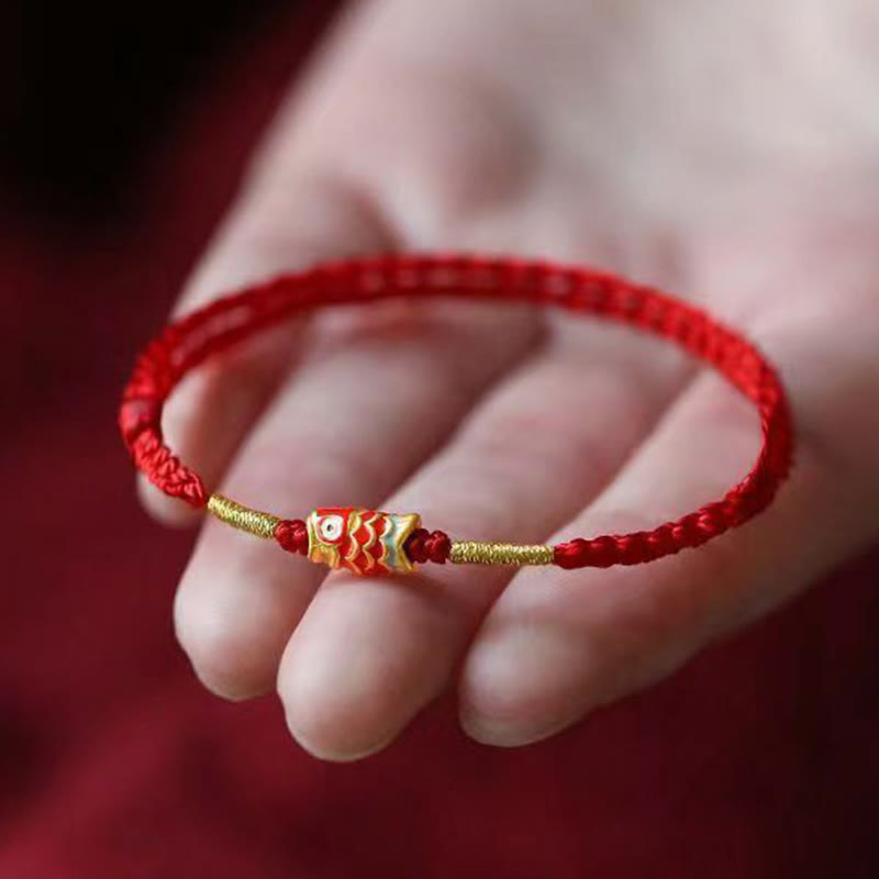 Bracelet tressé fait main en fil rouge avec Buddha Stones et poisson koï