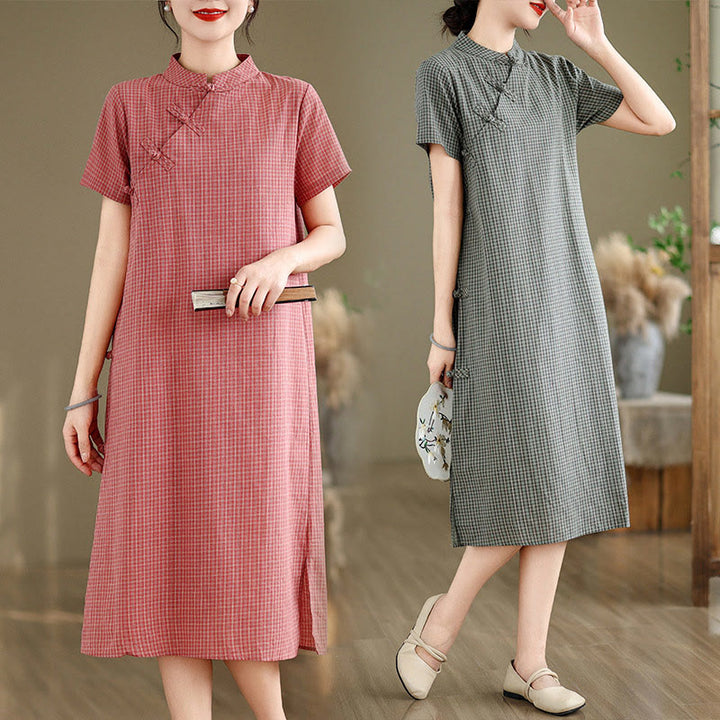 Robe midi cheongsam améliorée en coton et Buddha Stones à carreaux et manches courtes, motif grenouille et boutons - image 16