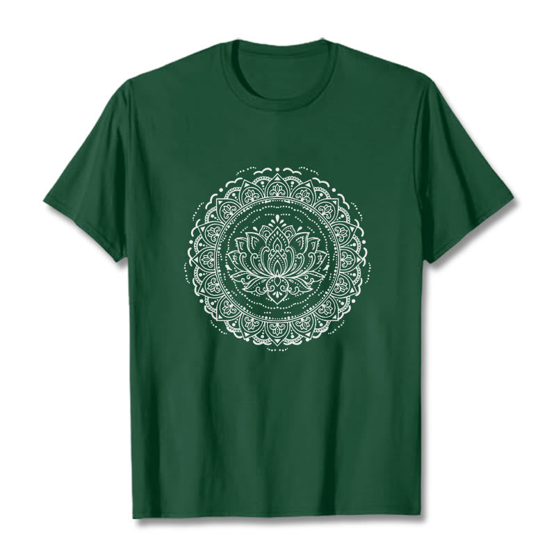T-shirt à motif de fleurs de lotus et de mandala avec Buddha Stones - Vert forêt - 2XL - image 10