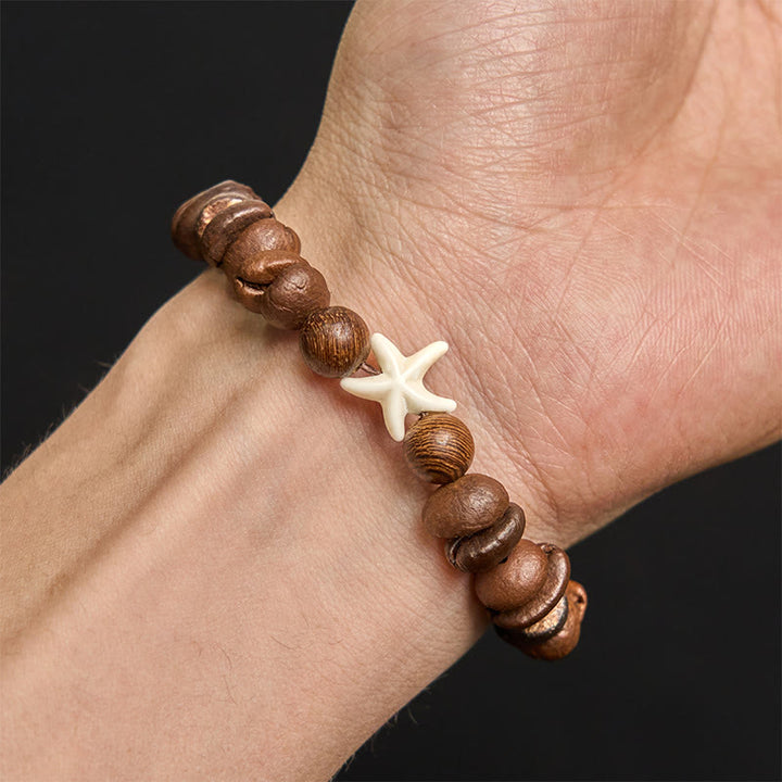 Bracelet étoile de mer en perles de bois et grains de café naturels faits à la main en Buddha Stones - image 5