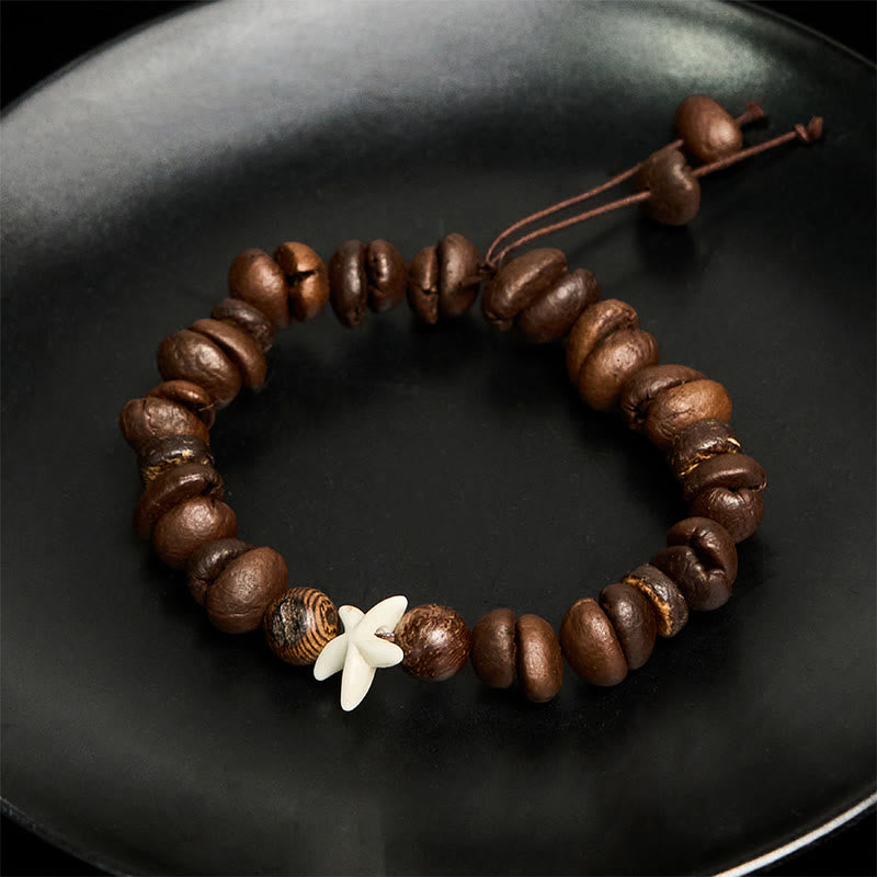 Bracelet étoile de mer en perles de bois et grains de café naturels faits à la main en Buddha Stones - image 4