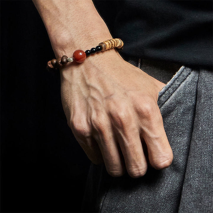 Bracelet en perles de noix de coco et agate rouge en grains de café naturels de Buddha Stones - image 5