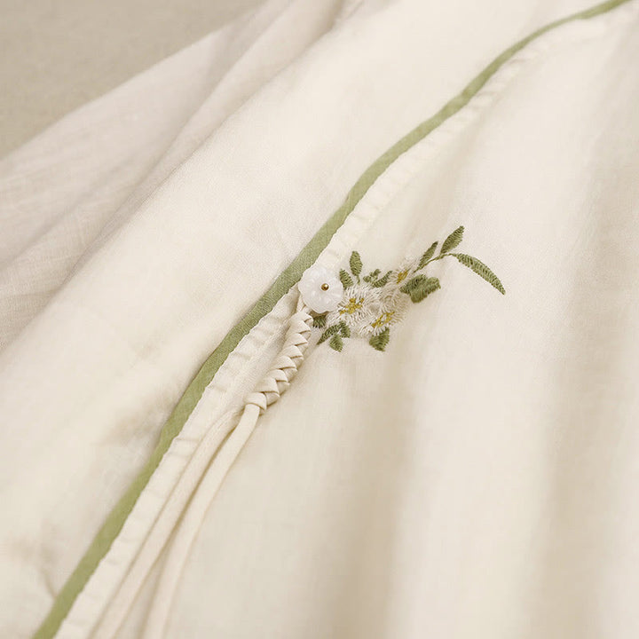 Chemise en coton Buddha Stones à fleurs et feuilles vertes brodées, col ras du cou et manches trois-quarts pour femme - image 4