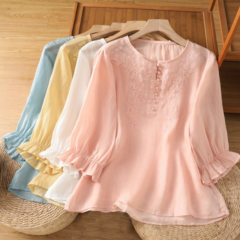Chemise femme à manches trois-quarts, col rond, broderie de Buddha Stones et de fleurs. - image 1