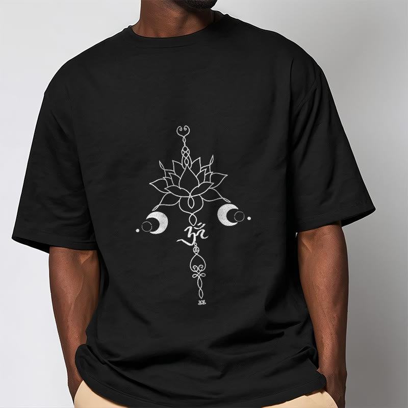 T-shirt uni avec motif de fleur de lotus et de Buddha Stones et symbole Om - image 2