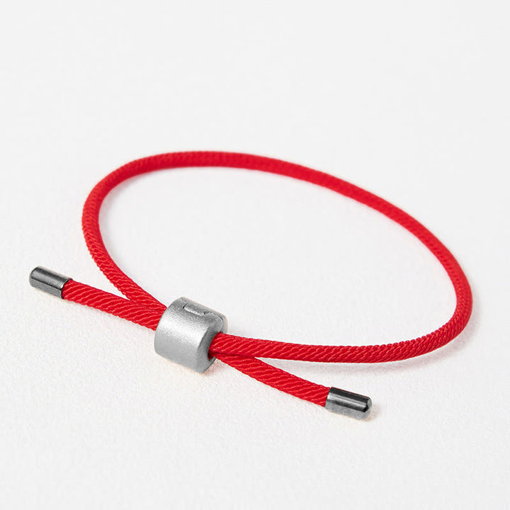 Bracelet porte-bonheur en fil rouge Buddha Stones