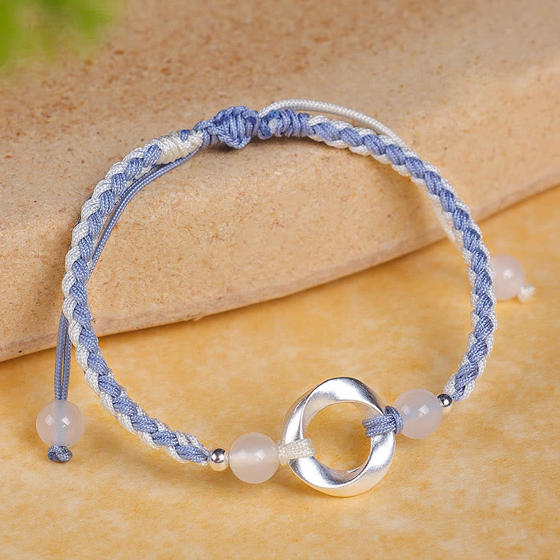 Bracelet de protection tressé en argent sterling 925 et perles d'agate blanche Mobius de Buddha Stones - Cordon bleu en argent sterling 925 (tour de poignet : 15-18 cm) - image 1