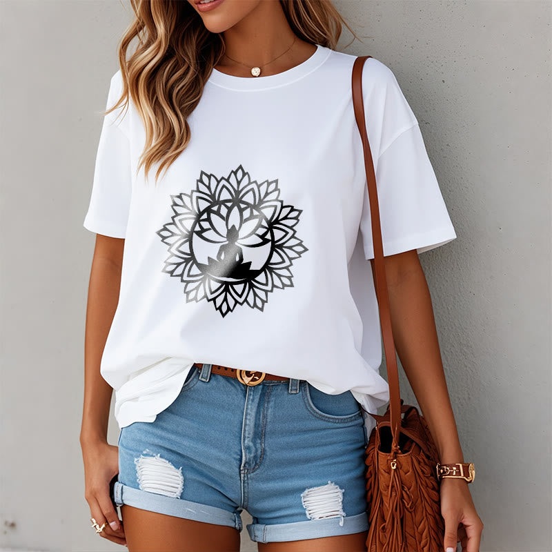T-shirt décontracté à motif Bouddha assis et Buddha Stones - image 10