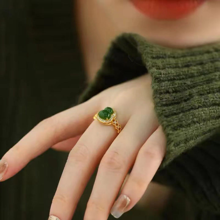 Bague de richesse réglable en or plaqué cuivre et calcédoine verte vintage Buddha Stones