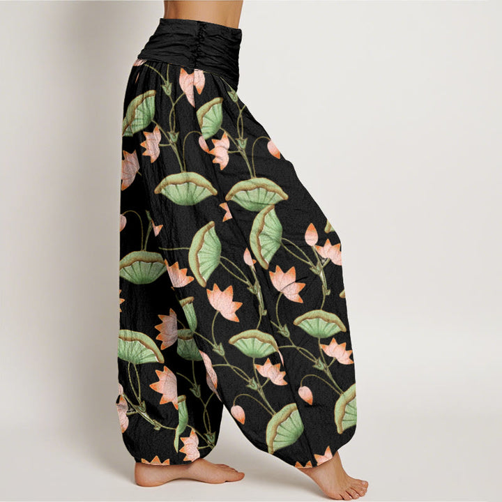 Pantalon harem à taille élastique pour femme, en coton rose à motif de Buddha Stones, de fleurs de lotus et de feuilles vertes luxuriantes. - image 6