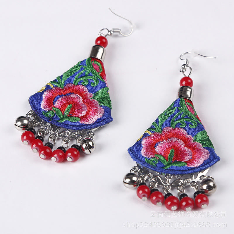 Boucles d'oreilles en Buddha Stones brodées à la main avec motif floral et harmonie - image 8