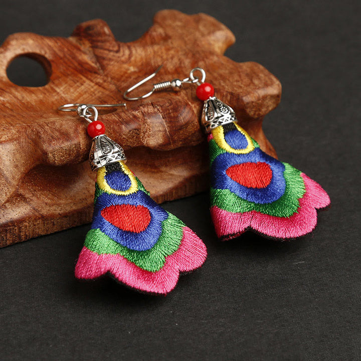 Boucles d'oreilles en Buddha Stones faites à la main, broderie Yi colorée, harmonie - Couleur la plus externe - Rose rouge (poteaux en alliage) - image 6