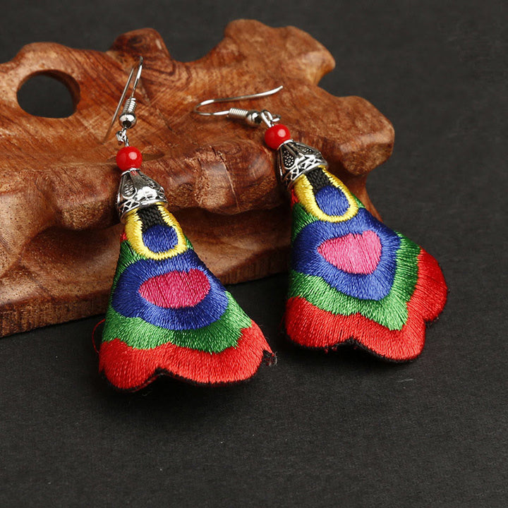 Boucles d'oreilles en Buddha Stones faites à la main, broderie Yi colorée, harmonie - Couleur extérieure : rouge (poteaux en alliage) - image 1