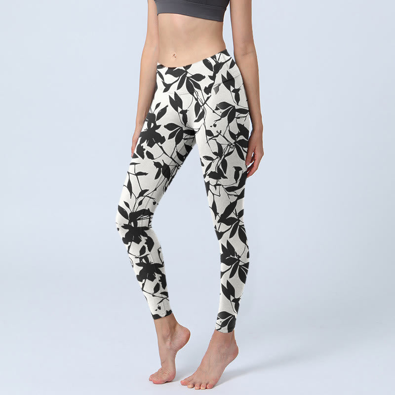 Leggings de sport imprimé feuilles noires Buddha Stones pour femme, pantalon de yoga - Neige - US18，UK/AU22，EU50 (4XL) - image 1