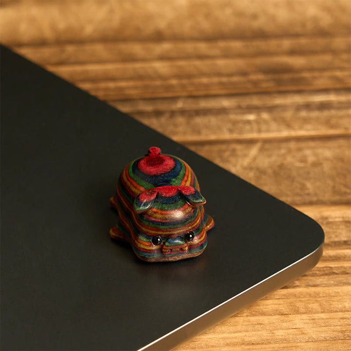 Lot de 2 mini Buddha Stones en forme de cochon arc-en-ciel sculptées en eucalyptus - image 5